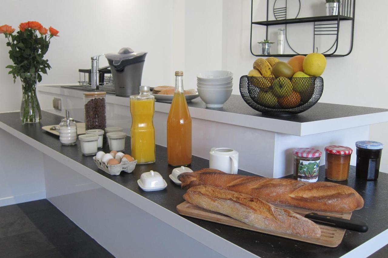 La Belle Jaune- Bed And Breakfast Moulins-les-Metz Buitenkant foto